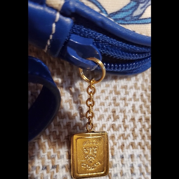 RARE Gucci blue & cream shoulder bag Gucci Italy & Crest on left - Picture 11 of 16